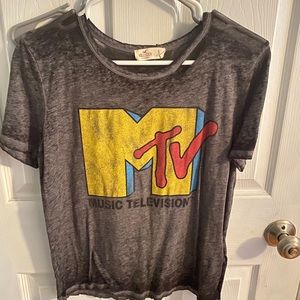 hollister mtv shirt